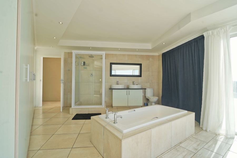 8 Bedroom Property for Sale in Winterstrand Eastern Cape
